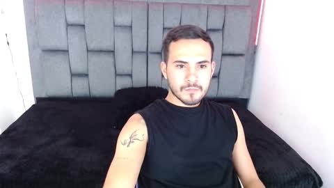 Snapshot of arontrey21_ chatting on September 11, 2025, 7:03 pm Adrian online show from September 11, 2025, 7:03 pm
