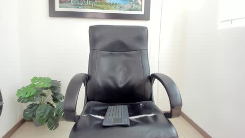   online show from February 7, 2025, 7:49 pm