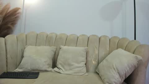   online show from October 28, 2025, 12:03 am