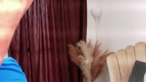   online show from April 1, 2026, 10:07 pm