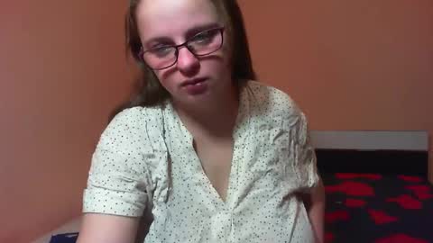 Snapshot of arriana98 chatting on February 6, 2025, 3:16 am Arriana online show from February 6, 2025, 3:16 am