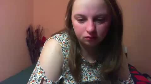 Snapshot of arriana98 chatting on February 17, 2025, 3:36 am Arriana online show from February 17, 2025, 3:36 am