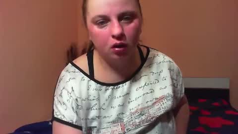 Snapshot of arriana98 chatting on February 23, 2025, 3:24 am Arriana online show from February 23, 2025, 3:24 am