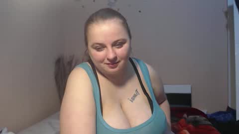 Snapshot of arriana98 chatting on November 19, 2025, 4:01 am Arriana online show from November 19, 2025, 4:01 am