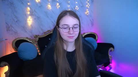 arrinawair online show from February 5, 2026, 8:41 am