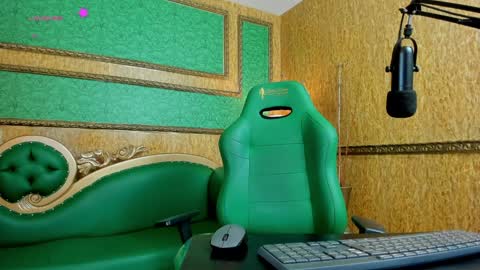 Snapshot of arrkabella chatting on January 9, 2025, 12:52 pm online show from January 9, 2025, 12:52 pm