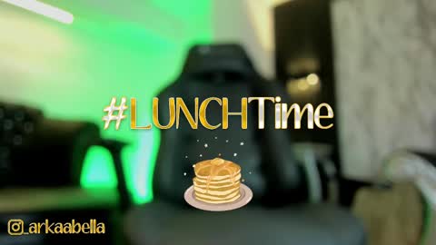 Snapshot of arrkabella chatting on March 7, 2025, 8:55 pm online show from March 7, 2025, 8:55 pm