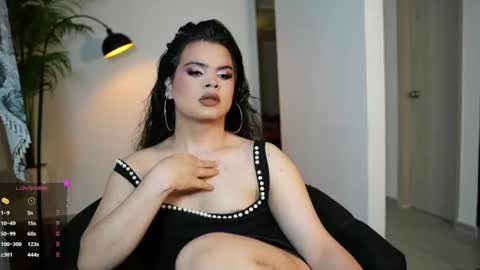 Chloe  online show from July 21, 2026, 2:47 am