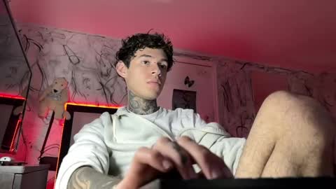   online show from February 11, 2025, 9:25 pm