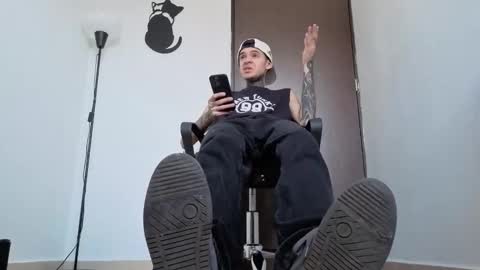   online show from March 12, 2026, 11:05 am