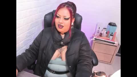 artenisa_tay69 online show from April 17, 2026, 4:04 am