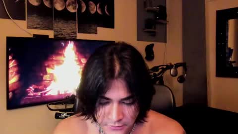I AM HERE online show from June 10, 2026, 10:30 pm