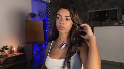 isis online show from November 19, 2025, 10:32 pm