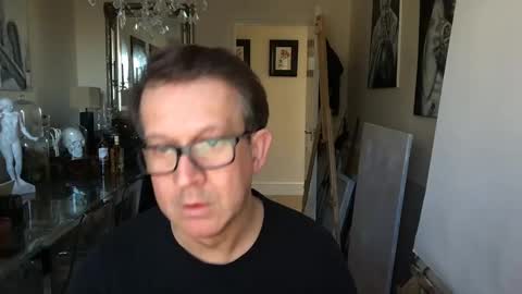 Snapshot of artisterotic chatting on December 8, 2024, 11:57 am artisterotic online show from December 8, 2024, 11:57 am