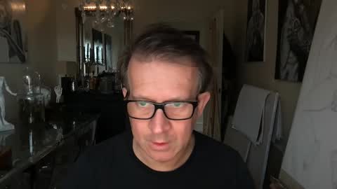 Snapshot of artisterotic chatting on January 12, 2025, 10:56 am artisterotic online show from January 12, 2025, 10:56 am