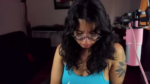 Snapshot of arya_miller chatting on June 23, 2026, 2:37 pm Arya Miller online show from June 23, 2026, 2:37 pm