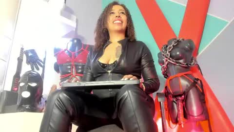 Snapshot of aryfox77 chatting on June 8, 2026, 6:41 pm aryfox77 online show from June 8, 2026, 6:41 pm