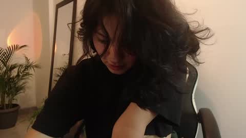 Snapshot of asaray_t chatting on May 30, 2026, 1:03 am Saray online show from May 30, 2026, 1:03 am