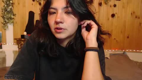 Snapshot of asaray_t chatting on June 6, 2026, 1:21 am Saray online show from June 6, 2026, 1:21 am
