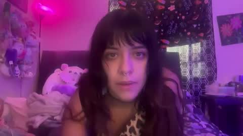 ascendingaura222 online show from February 7, 2026, 10:24 pm