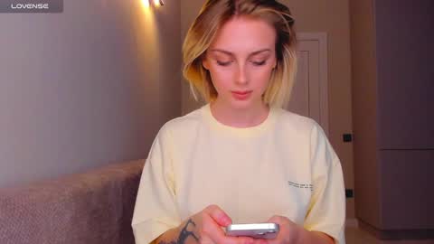 Snapshot of ashbunny_ chatting on December 5, 2024, 6:00 pm your pretty Ashley online show from December 5, 2024, 6:00 pm