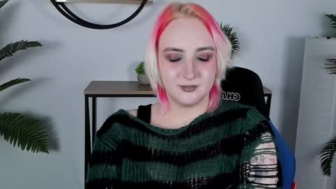 Snapshot of asheluck chatting on January 29, 2025, 11:35 pm AshleyAshe online show from January 29, 2025, 11:35 pm