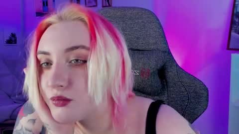 Snapshot of asheluck chatting on February 12, 2025, 8:50 pm AshleyAshe online show from February 12, 2025, 8:50 pm