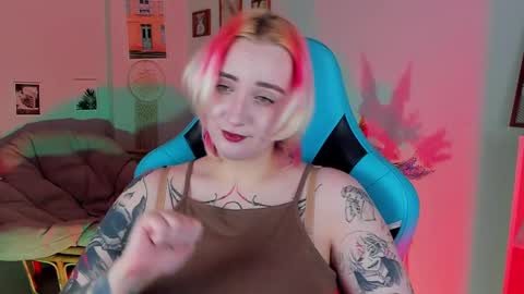 Snapshot of asheluck chatting on February 22, 2025, 2:17 am AshleyAshe online show from February 22, 2025, 2:17 am