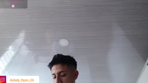 Snapshot of ashely_ryan24 chatting on December 19, 2024, 12:45 pm Ashley And Ryan online show from December 19, 2024, 12:45 pm