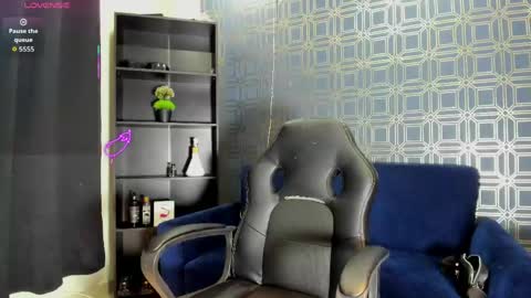 Snapshot of asher_lux chatting on May 16, 2026, 7:45 pm Asher online show from May 16, 2026, 7:45 pm