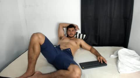 ashlan_king online show from October 6, 2025, 7:44 pm