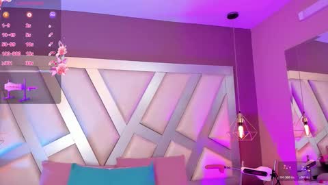 Snapshot of ashleey_bell_ chatting on May 27, 2026, 12:57 pm Ashley online show from May 27, 2026, 12:57 pm