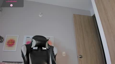 A S H L E Y online show from January 7, 2026, 10:12 pm