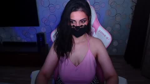 Snapshot of ashley__cooper__ chatting on June 23, 2026, 5:05 am Yasmina online show from June 23, 2026, 5:05 am