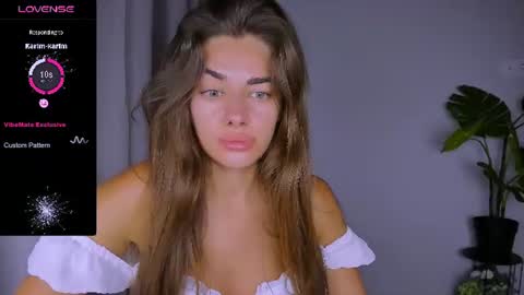 Snapshot of ashley__jess chatting on July 18, 2026, 7:50 pm Ashley online show from July 18, 2026, 7:50 pm