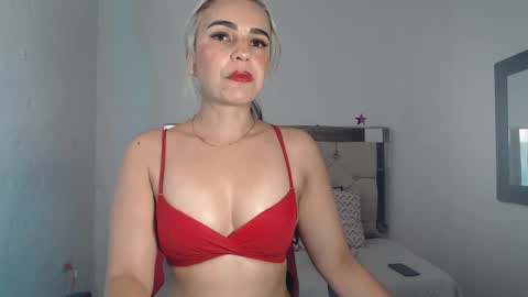 Snapshot of ashley__tylor chatting on January 11, 2025, 4:27 am ashley__tylor online show from January 11, 2025, 4:27 am