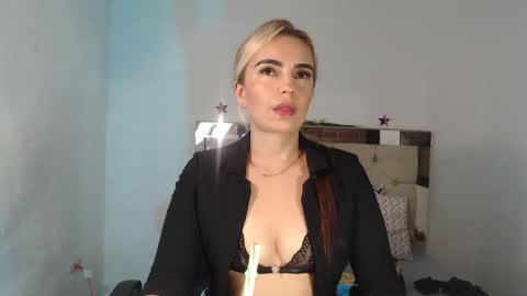 Snapshot of ashley__tylor chatting on March 12, 2025, 2:09 am ashley__tylor online show from March 12, 2025, 2:09 am