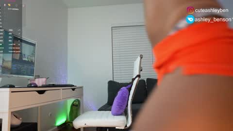 Snapshot of ashley_benson1 chatting on January 14, 2025, 2:40 am ashley online show from January 14, 2025, 2:40 am