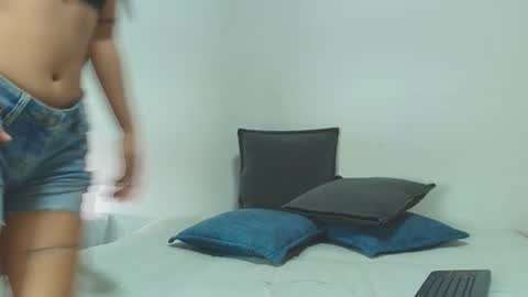 Ashley Blazze  online show from July 2, 2026, 11:38 am