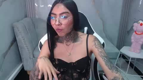 ashley_blum_v online show from September 18, 2025, 7:49 pm