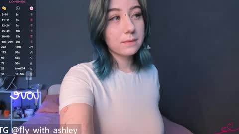 ashley_fly online show from November 16, 2025, 5:13 am