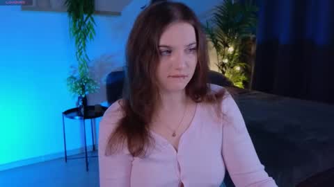 Snapshot of ashley_glen chatting on November 20, 2025, 8:03 am online show from November 20, 2025, 8:03 am