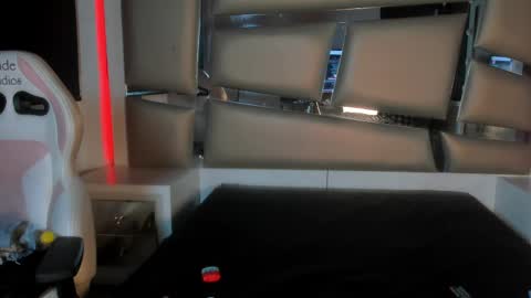 Snapshot of ashley_js chatting on October 7, 2025, 8:00 am ashley_js online show from October 7, 2025, 8:00 am