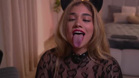  Ashley  online show from October 31, 2025, 12:33 am