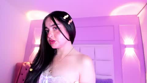 ashley_petit online show from June 19, 2026, 1:15 pm