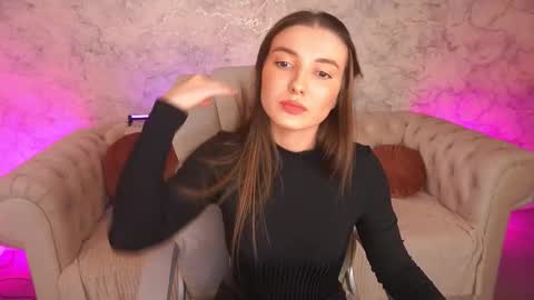 ashleybaee online show from November 25, 2025, 2:50 pm