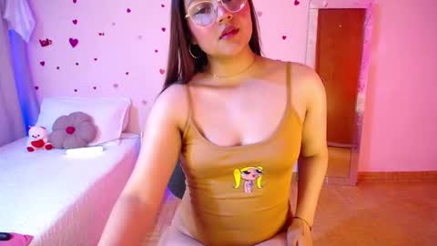 Snapshot of ashleyevanz chatting on November 14, 2025, 5:17 am Ashlei Evanz online show from November 14, 2025, 5:17 am