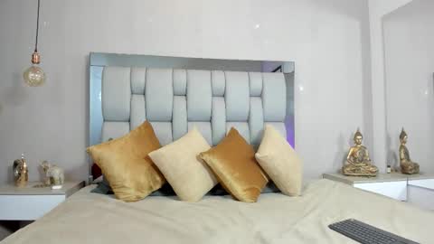 AshleyHill online show from November 18, 2025, 1:55 am