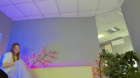 AshleyJonse online show from April 5, 2026, 5:15 am