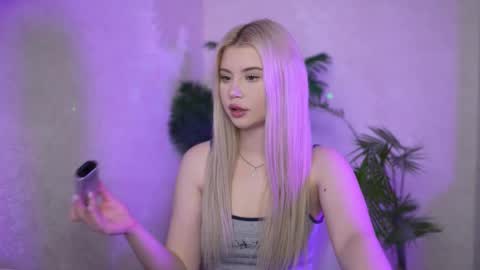 Snapshot of ashleyniko chatting on October 3, 2025, 3:42 pm AshleyNiko online show from October 3, 2025, 3:42 pm